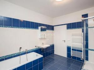 Pronájem vily, Průhonice, Pod Valem II., 350 m2