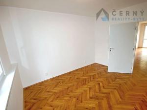 Pronájem bytu 2+1, Liberec, Školní, 52 m2