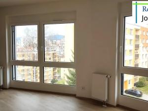 Pronájem bytu 2+kk, Liberec, Na Perštýně, 45 m2