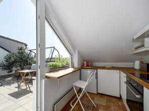 Pronájem bytu 3+1, Praha - Holešovice, Kamenická, 100 m2