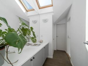 Pronájem bytu 3+1, Praha - Holešovice, Kamenická, 100 m2