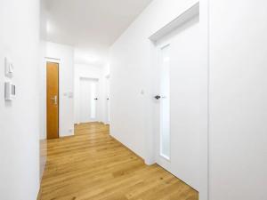Prodej bytu 4+kk, Praha - Troja, Velká skála, 89 m2