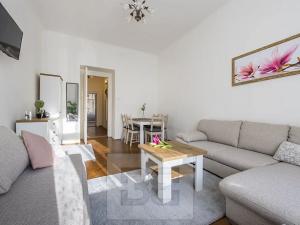 Pronájem bytu 2+1, Praha - Vinohrady, Vinohradská, 46 m2