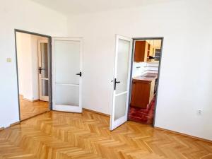Pronájem bytu 3+1, Praha - Michle, Trnavská, 61 m2