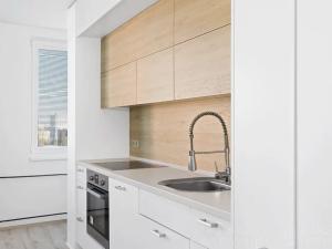 Pronájem bytu 1+kk, Praha - Záběhlice, Topolová, 31 m2