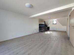 Pronájem bytu 2+kk, České Budějovice, Fráni Šrámka, 65 m2