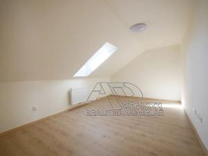 Pronájem bytu 2+kk, České Budějovice, Fráni Šrámka, 65 m2
