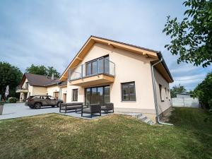 Prodej bytu 5+kk, Roztoky, Borkovského, 205 m2