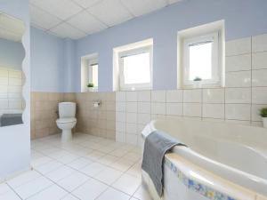 Prodej rodinného domu, Lázně Bělohrad, Třetí strana, 240 m2