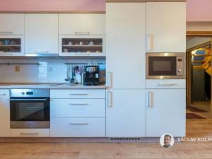 Prodej rodinného domu, Lázně Bělohrad, Třetí strana, 240 m2