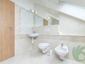 Pronájem bytu 2+kk, Praha - Čakovice, Otavská, 77 m2