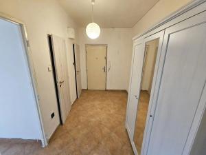 Pronájem bytu 2+1, Praha - Vokovice, Alžírská, 52 m2