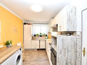 Prodej bytu 2+1, Kolín, Míru, 60 m2