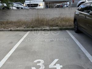 Prodej garážového stání, Pardubice, 11 m2