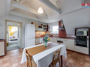 Prodej rodinného domu, Karlovy Vary - Bohatice, Na Stezce, 182 m2