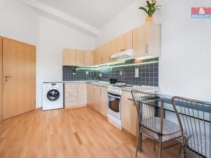 Prodej bytu 2+kk, Liberec - Liberec VI-Rochlice, Nádvorní, 45 m2