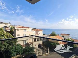 Prodej bytu 2+kk, Dobrá Voda, Černá Hora, 34 m2