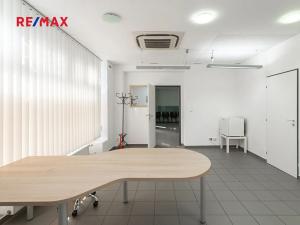 Pronájem ordinace, Praha - Nusle, Hradeckých, 83 m2