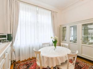 Pronájem bytu 2+kk, Praha - Nové Město, Truhlářská, 78 m2