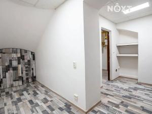 Prodej obchodního prostoru, Liberec, Tanvaldská, 204 m2