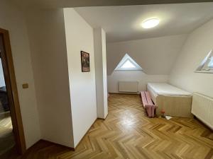 Prodej rodinného domu, Lužec nad Vltavou, 1. máje, 280 m2