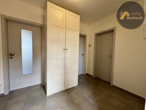 Prodej bytu 2+kk, Praha - Libeň, Zenklova, 89 m2