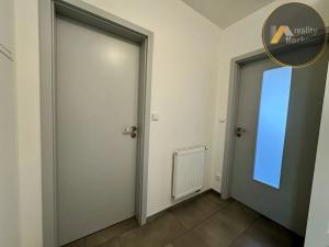 Prodej bytu 2+kk, Praha - Libeň, Zenklova, 89 m2