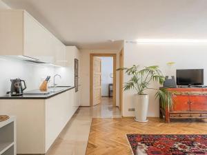 Pronájem bytu 3+kk, Praha - Vinohrady, Hradešínská, 70 m2