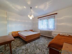 Prodej rodinného domu, Klešice, 365 m2