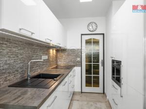 Prodej bytu 3+1, Praha - Řepy, Španielova, 74 m2