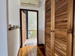 Prodej chaty, Coxen Hole, Roatán, Honduras, 232 m2