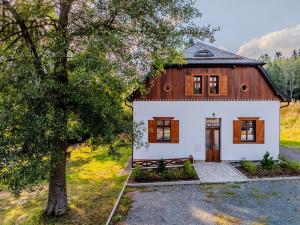 Prodej bytu 1+kk, Lesná, 27 m2