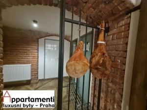 Pronájem restaurace, Praha - Staré Město, Veleslavínova, 150 m2