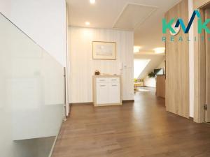 Prodej bytu 2+kk, Karlovy Vary, Nebozízek, 77 m2