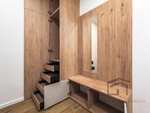 Pronájem bytu 2+kk, Praha - Nusle, U křížku, 41 m2