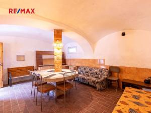Prodej vícegeneračního domu, Obora, 900 m2