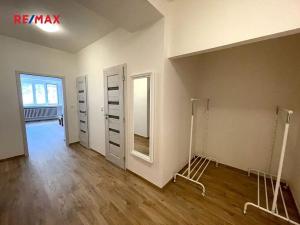 Pronájem bytu 2+kk, Praha - Žižkov, Hartigova, 55 m2