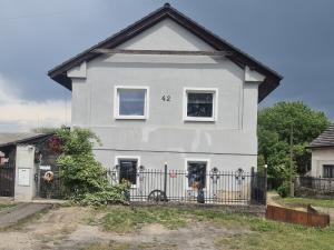 Prodej rodinného domu, Čachovice, Družstevní, 160 m2
