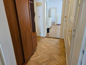 Pronájem bytu 2+kk, Praha - Žižkov, Čajkovského, 58 m2