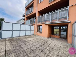Pronájem bytu 2+kk, Olomouc, Nezvalova, 45 m2