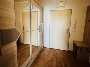 Pronájem bytu 2+kk, Olomouc, Nezvalova, 45 m2
