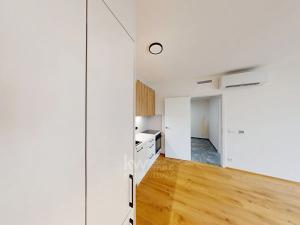 Pronájem bytu 2+kk, Praha - Modřany, Československého exilu, 65 m2