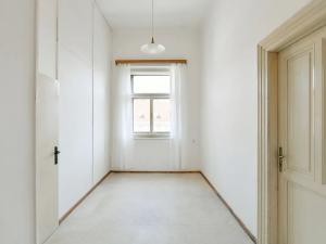 Pronájem bytu 3+1, Praha - Nové Město, Senovážné náměstí, 90 m2