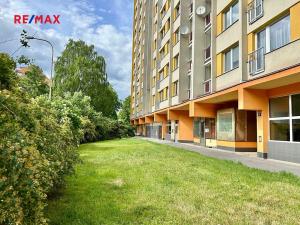 Pronájem bytu 3+kk, Praha - Kobylisy, Střekovská, 67 m2