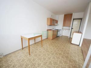 Prodej bytu 3+1, Praha - Prosek, Vysočanská, 79 m2