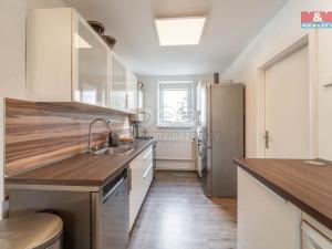 Prodej bytu 3+1, Tmaň, Sídliště, 62 m2