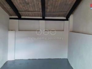 Pronájem garáže, Krupá, 20 m2