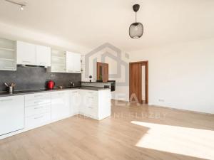 Pronájem bytu 2+kk, Hradec Králové, Svatojánská, 57 m2