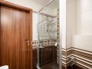Pronájem bytu 2+kk, Hradec Králové, Svatojánská, 57 m2