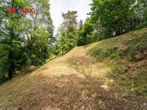 Prodej pozemku pro bydlení, Mezouň, 1057 m2